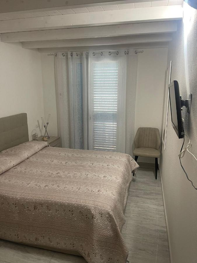 Bed and Breakfast La Perla Del Mare 2 à La Caletta Extérieur photo