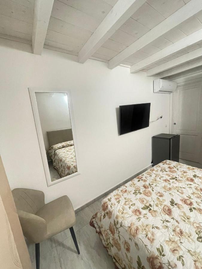 Bed and Breakfast La Perla Del Mare 2 à La Caletta Extérieur photo